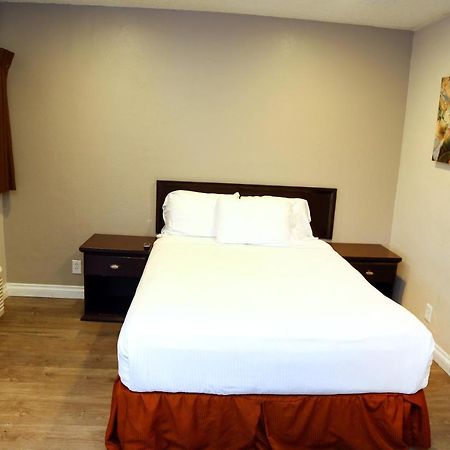 Anaheim Executive Inn & Suites Exterior foto